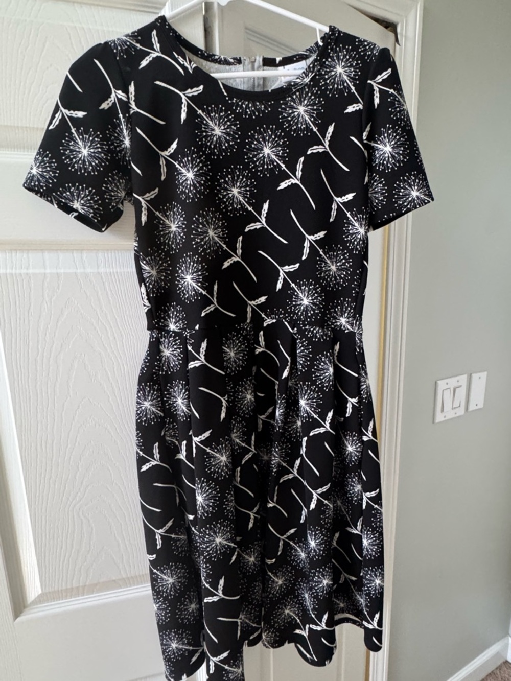 LuLaRoe Black & White Dandelion Print Midi Dress